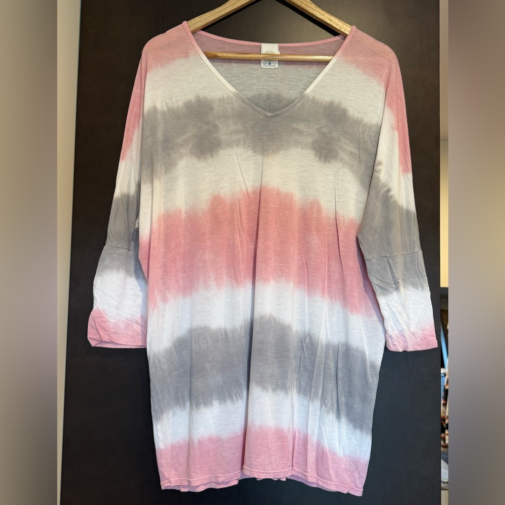 FREELOADER Women's Pink and Gray Tie-Dye Top